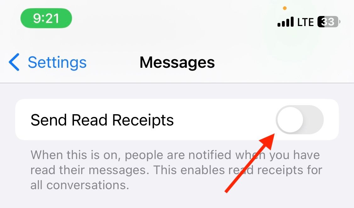 Параметр «Отправлять уведомления о прочтении» в настройках Сообщений.