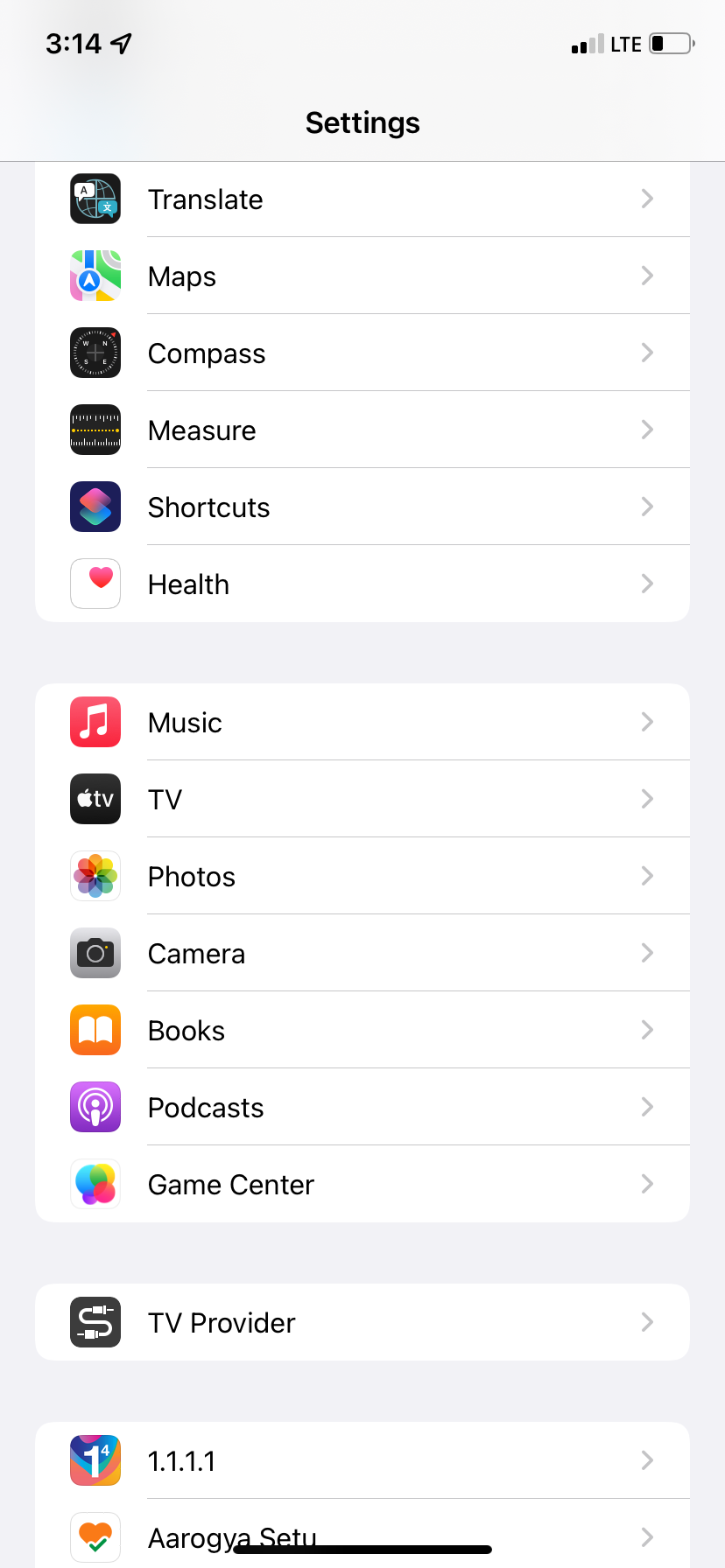 Экран настроек iPhone с пунктом Камера