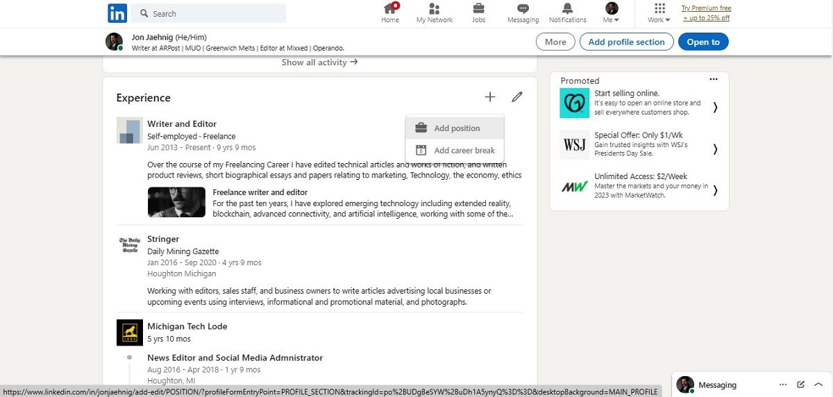 Добавление записи об опыте в профиль LinkedIn.
