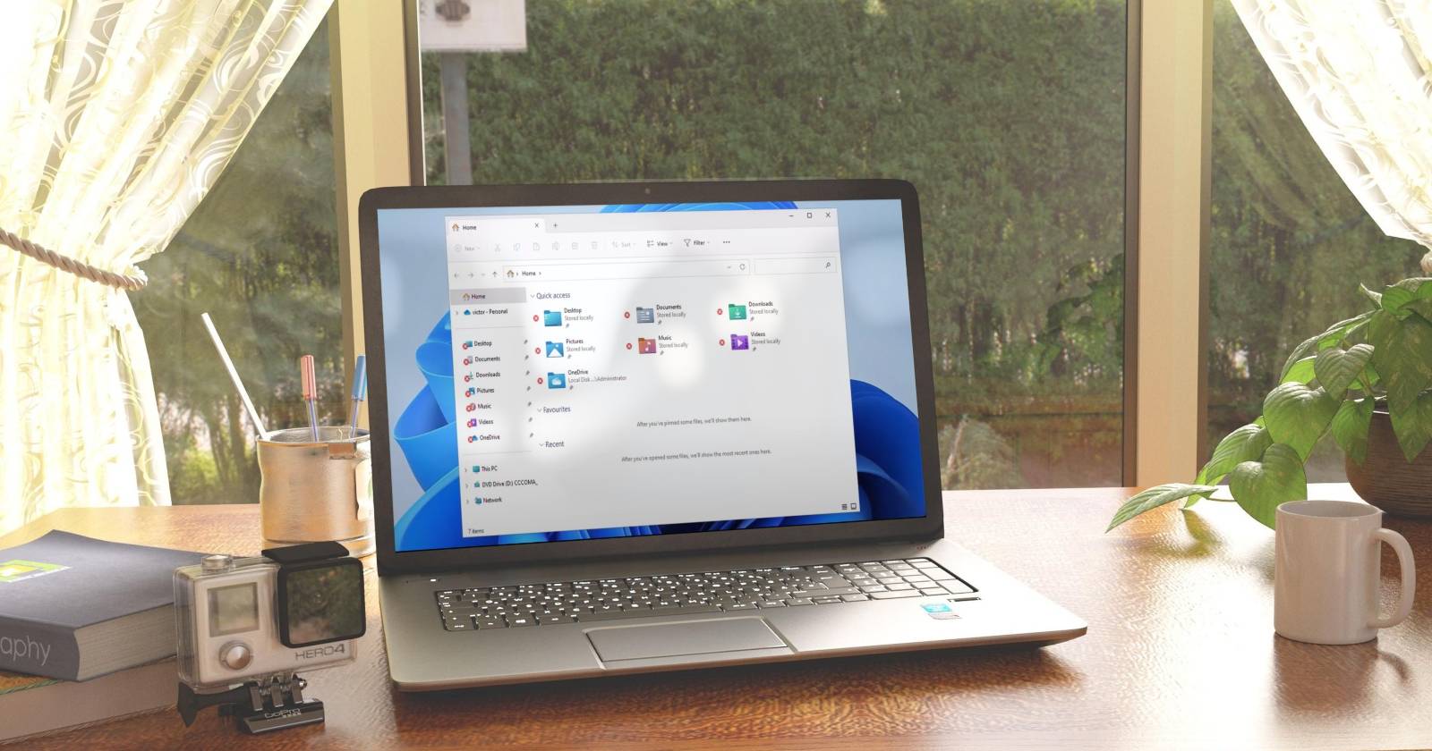 Проводник Windows с открытой папкой и красными крестиками на некоторых папках
