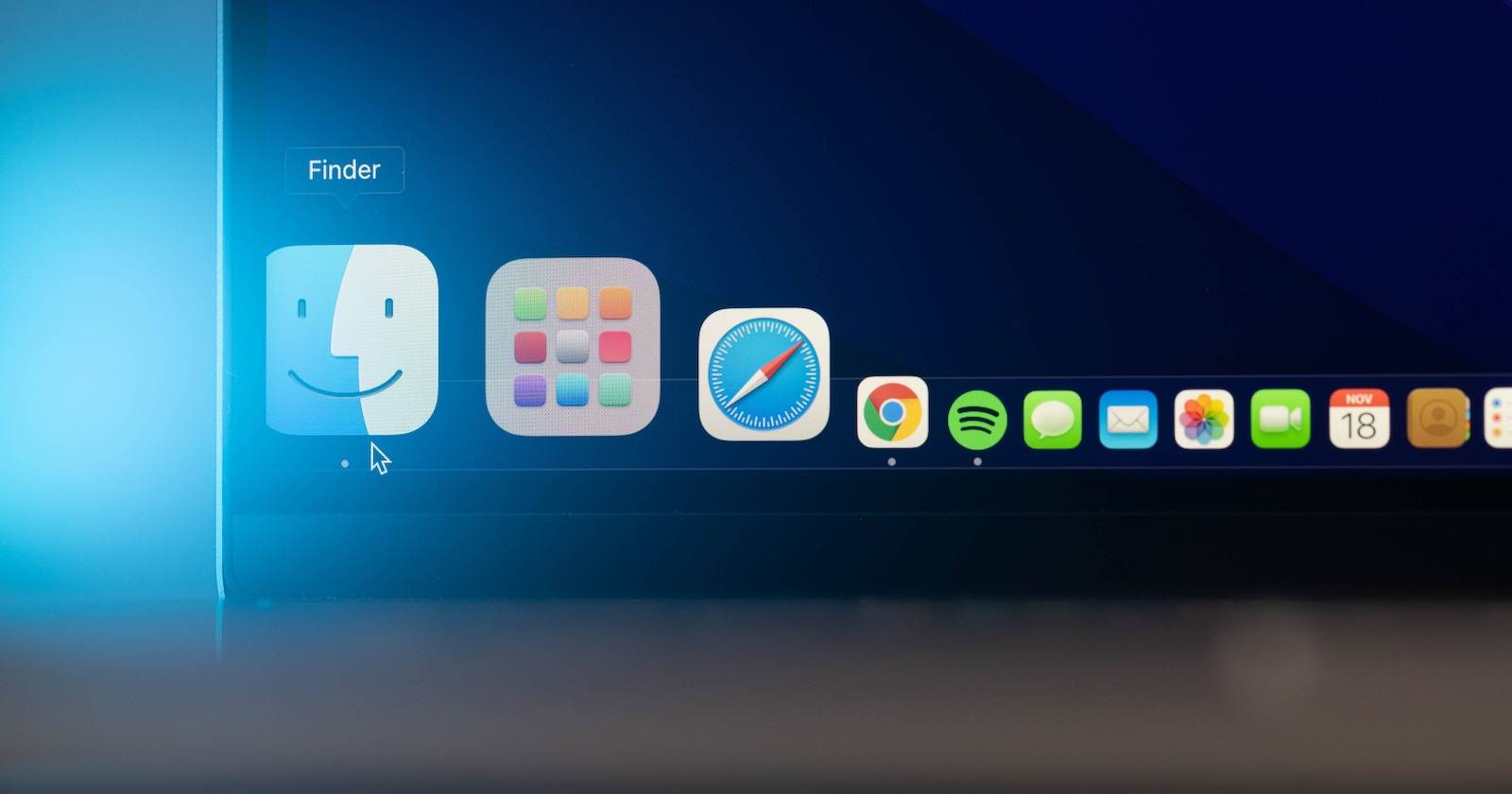 Приложение Finder на панели Dock macOS