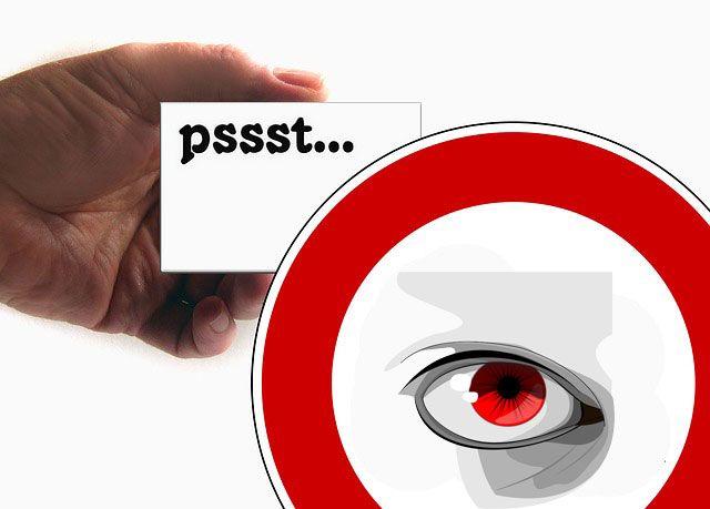 Предупреждающий знак безопасности на экране