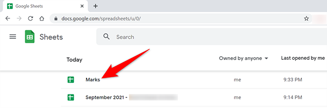 Выберите лист на сайте Google Sheets.