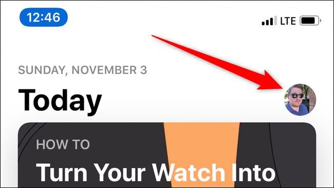 Изображение: экран с аватаром аккаунта в App Store на iPhone