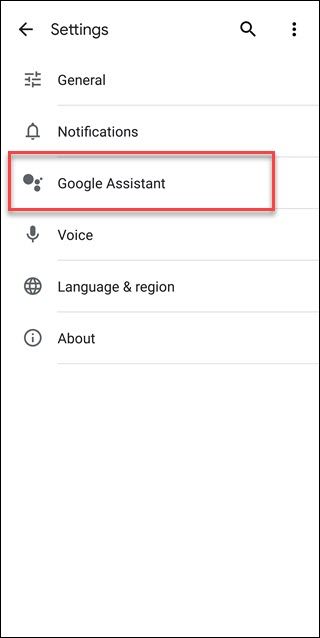 Настройки поиска Google с выделением Google Assistant