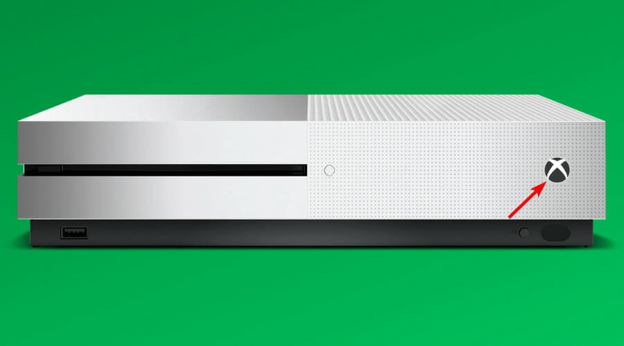 Кнопка питания Xbox на корпусе консоли