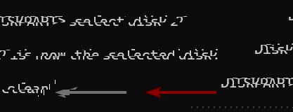 clean 명령으로 USB 드라이브 초기화하는 화면