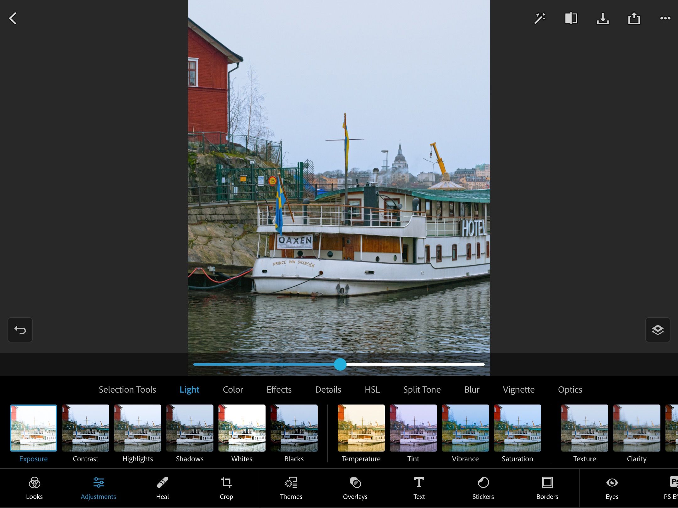 Скриншот параметров Exposure в Photoshop на iPad
