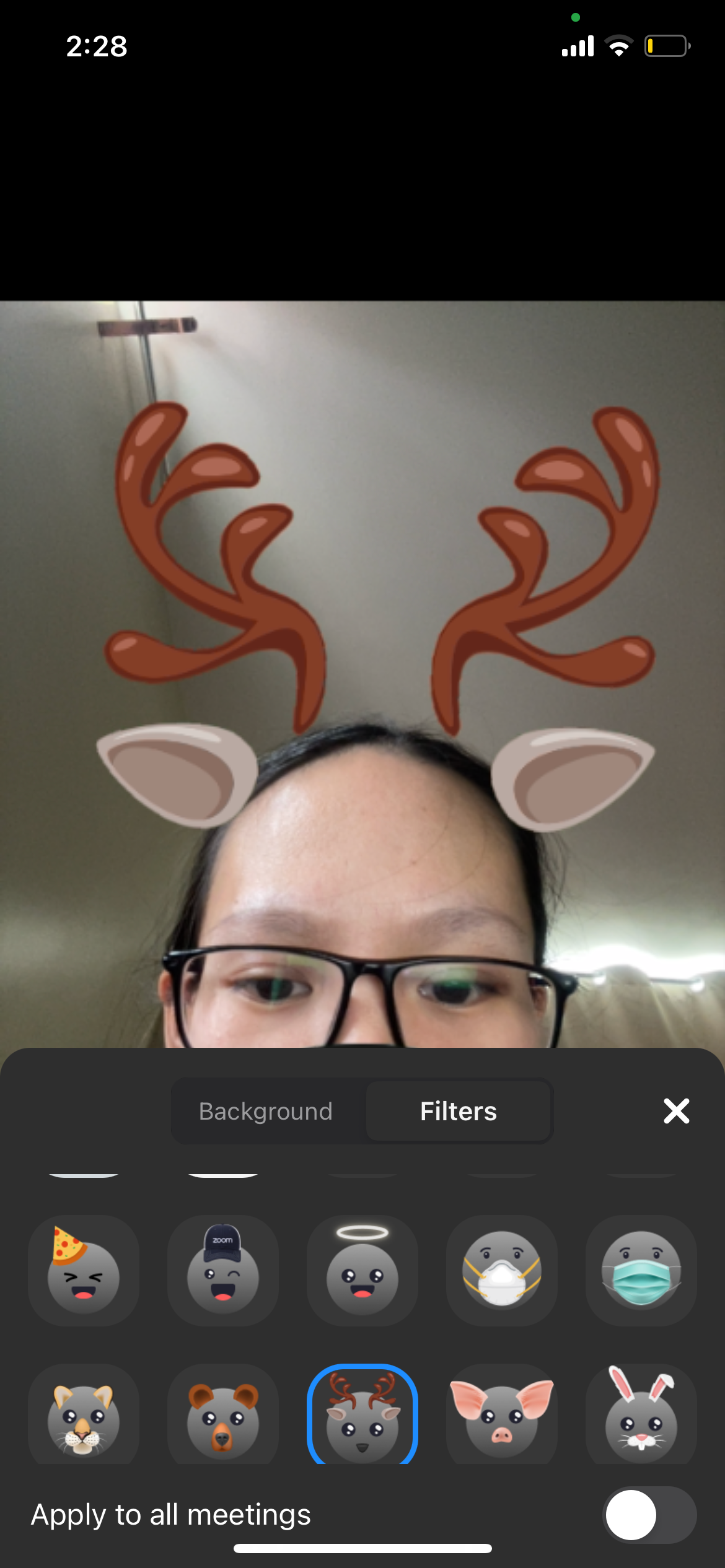 Пример фильтра «олень» в Zoom на iOS
