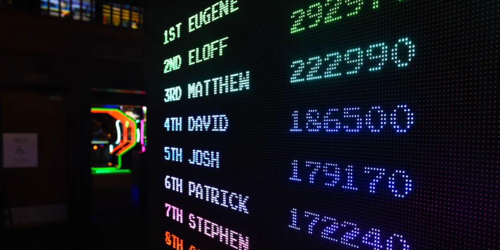 Кастомные шрифты и текстовые эффекты в Pygame