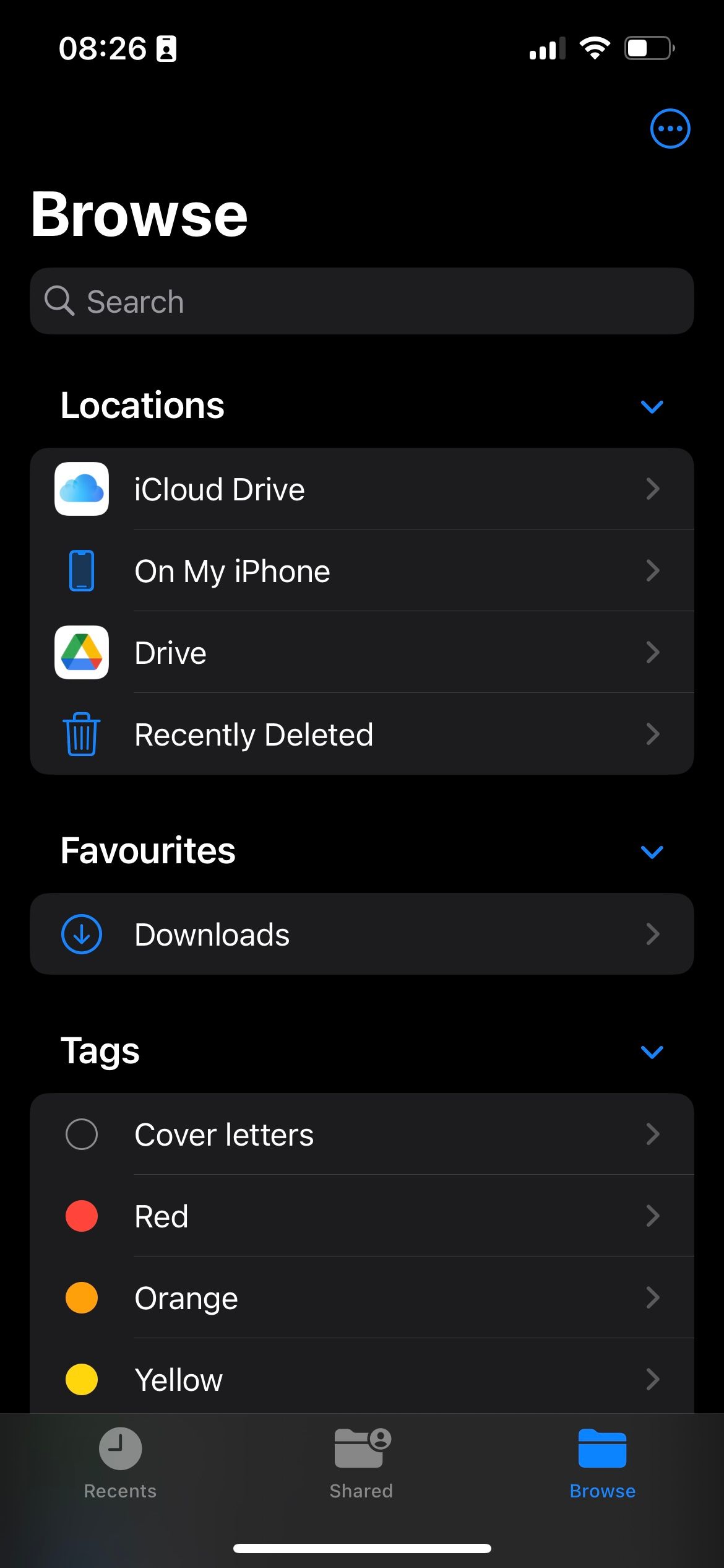 Страница Обзор в приложении Файлы на iOS