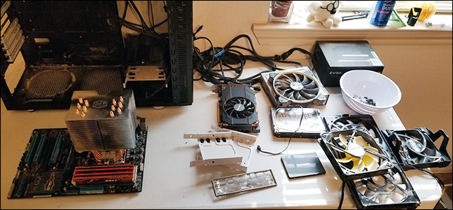 Материнская плата снята и готова к установке в новый корпус