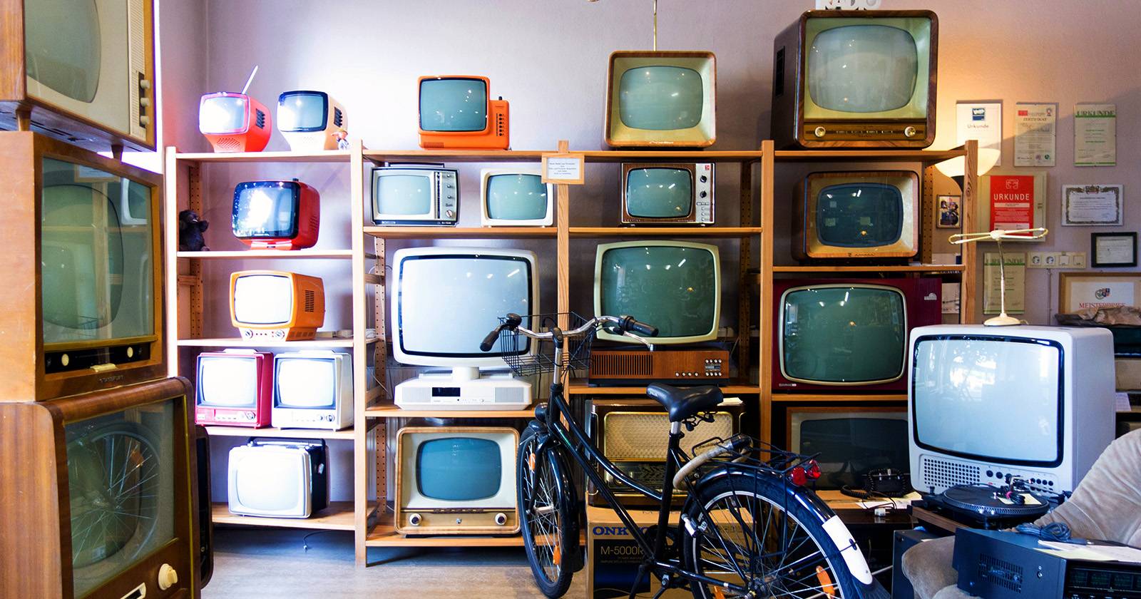 Как выбрать телевизор: размер, разрешение, технология