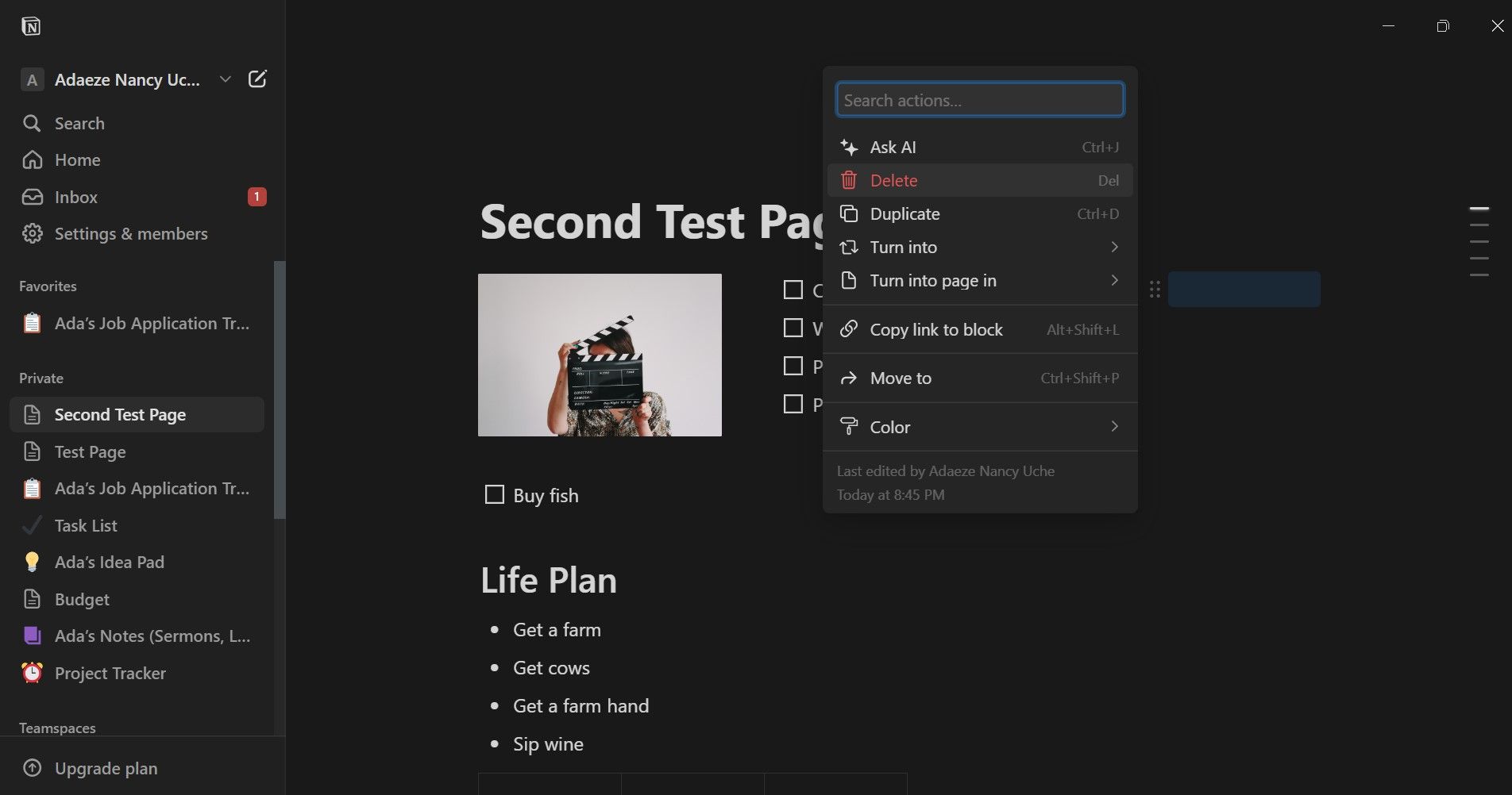 Скриншот, показывающий действия с блоком на странице Notion.