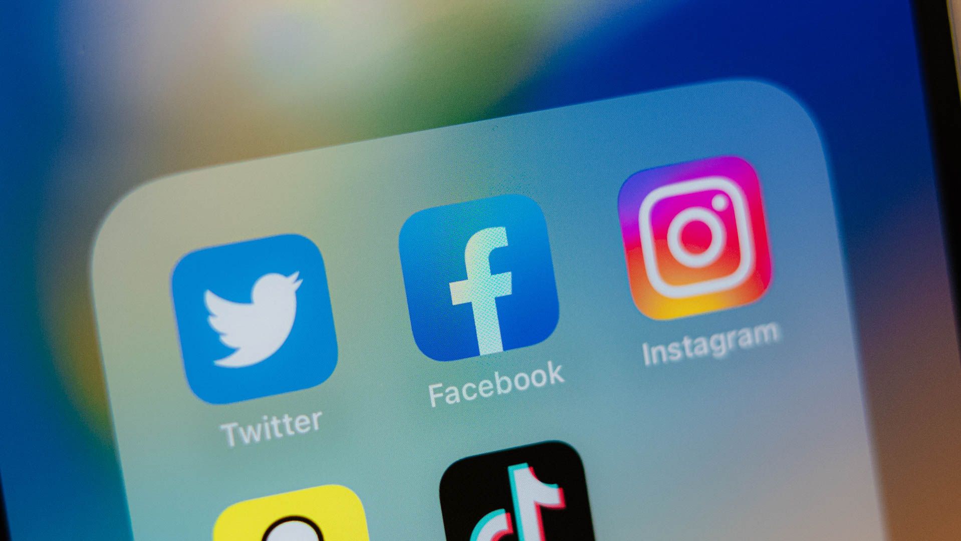 Войти в Facebook без кода генератора