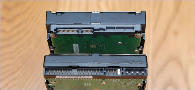 Сравнение разъёмов PATA и SATA — крупный и тонкий интерфейсы