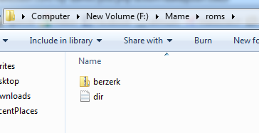 Файловая структура MAME: папка roms со списком ROM-файлов