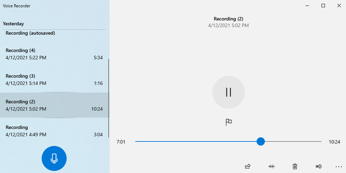 Воспроизведение записи в Voice Recorder на Windows 10