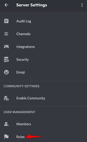 Выберите «Роли» внизу страницы.