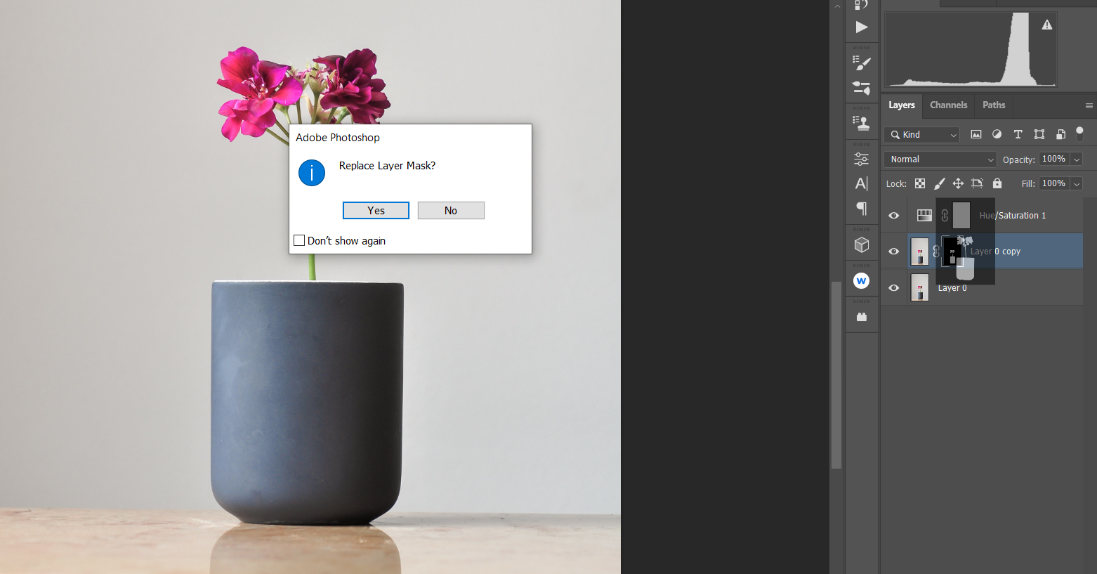 Перенесите маску на слой Hue/Saturation и подтвердите