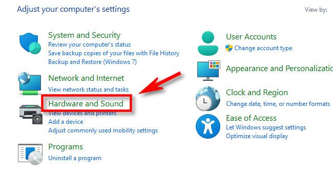 В Панели управления выберите раздел «Оборудование и звук»