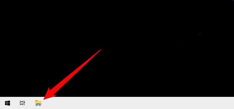 Щёлкните значок Проводника на панели задач.