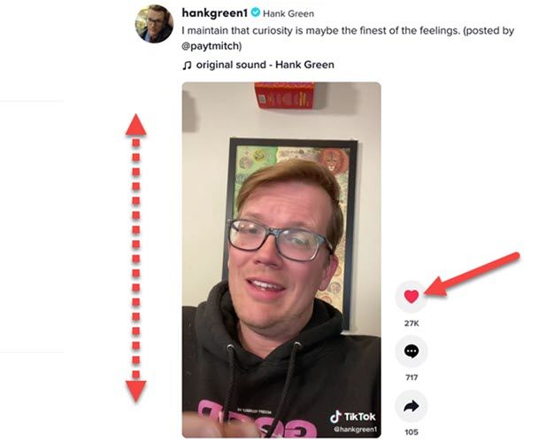 Просмотр и прокрутка коротких видео в веб‑версии TikTok на Chromebook.