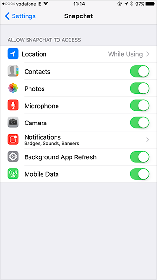 Опция доступа к местоположению Snapchat в iOS