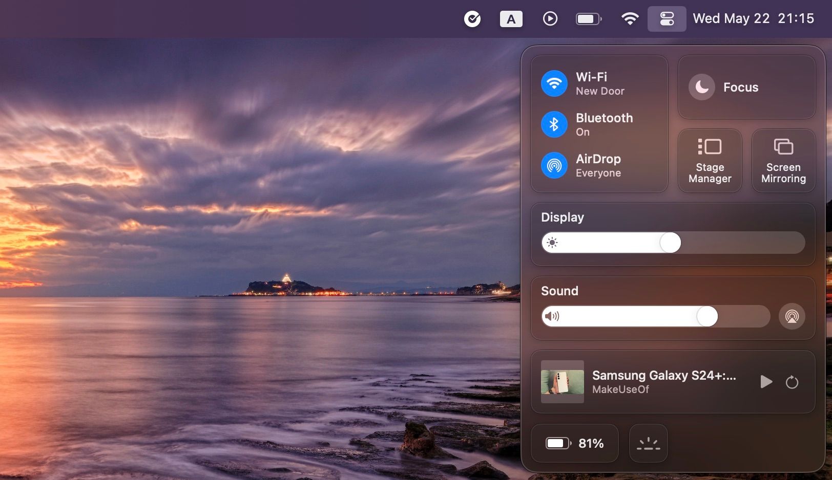 Нажмите на кнопку зеркалирования экрана в Центре управления macOS