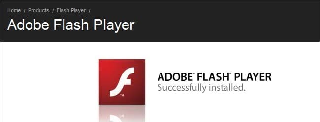 Изображение: логотип Adobe рядом с интерфейсом настроек плагина
