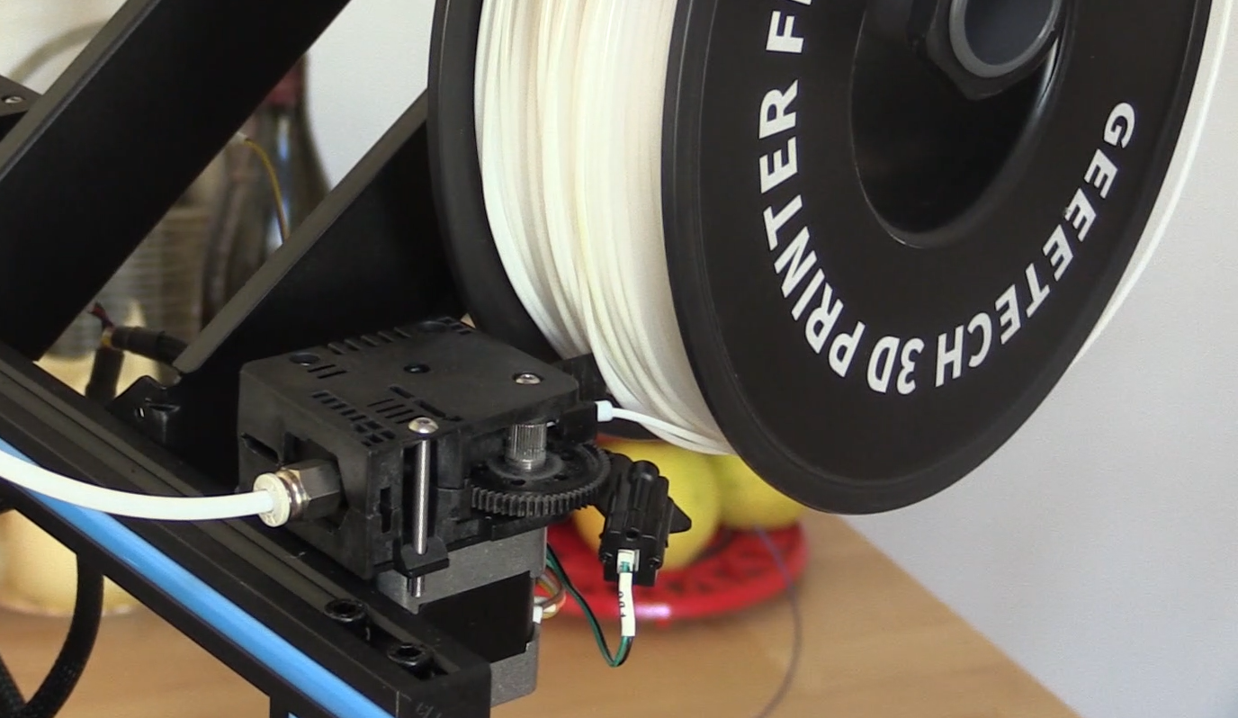 Filament Spools blocking extruder