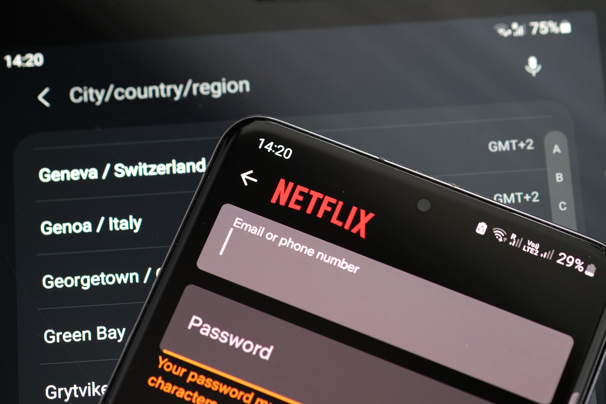 Смотреть Netflix из другой страны — VPN и Smart DNS