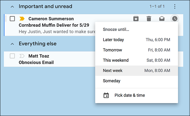 Кнопка «Отложить» (значок часов) на строке письма