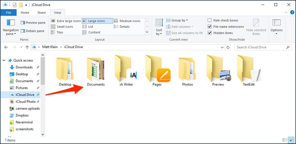 iCloud Drive в Проводнике Windows с папкой Desktop и Documents
