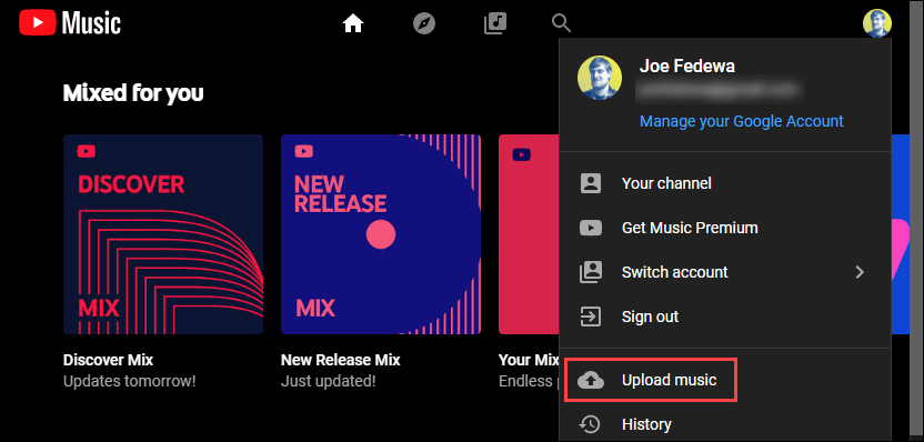 Окно меню с пунктом 'Загрузить музыку'