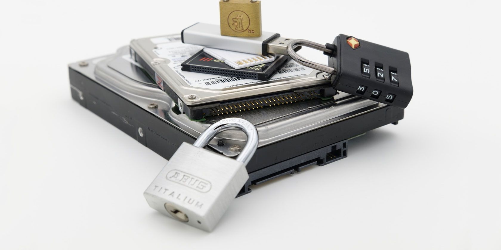 Как зашифровать диск в Windows 10 с BitLocker