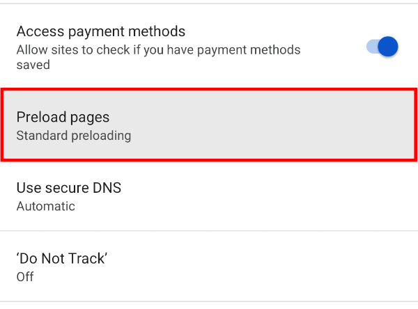 Опция «Предзагрузка страниц» в разделе конфиденциальности — выключите, чтобы снизить передачу данных о навигации.