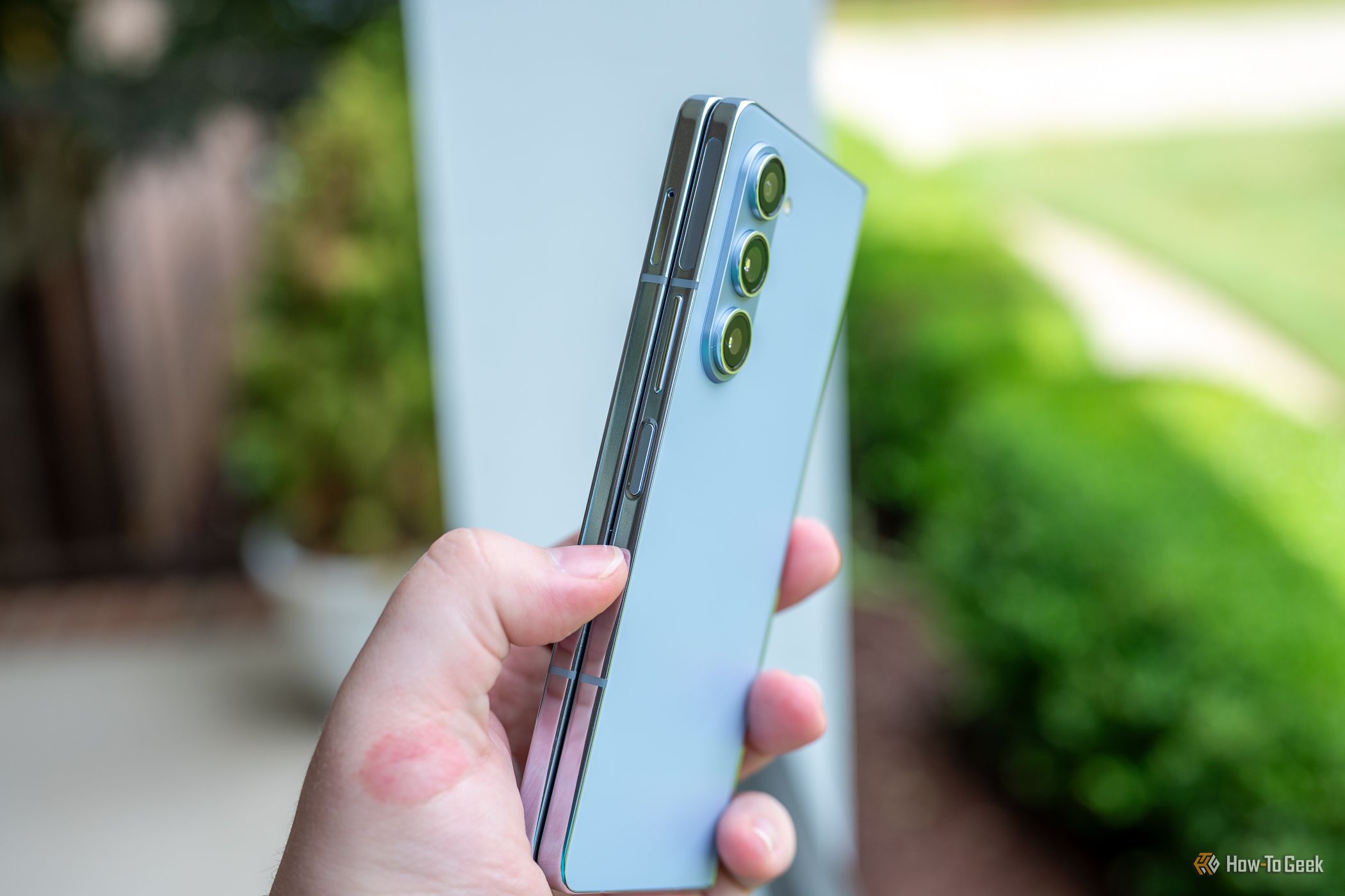 Как принудительно перезагрузить зависший Android