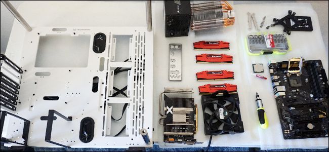 Внутреннее пространство корпуса с местом для длинной видеокарты