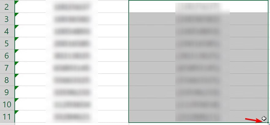 маркер заполнения — перетащите вниз для копирования формулы