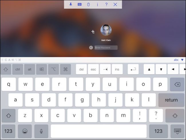 Экран входа macOS, на котором пользователь вводит пароль с помощью виртуальной клавиатуры iPad