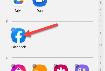 Выбор приложений для скрытия из списка.