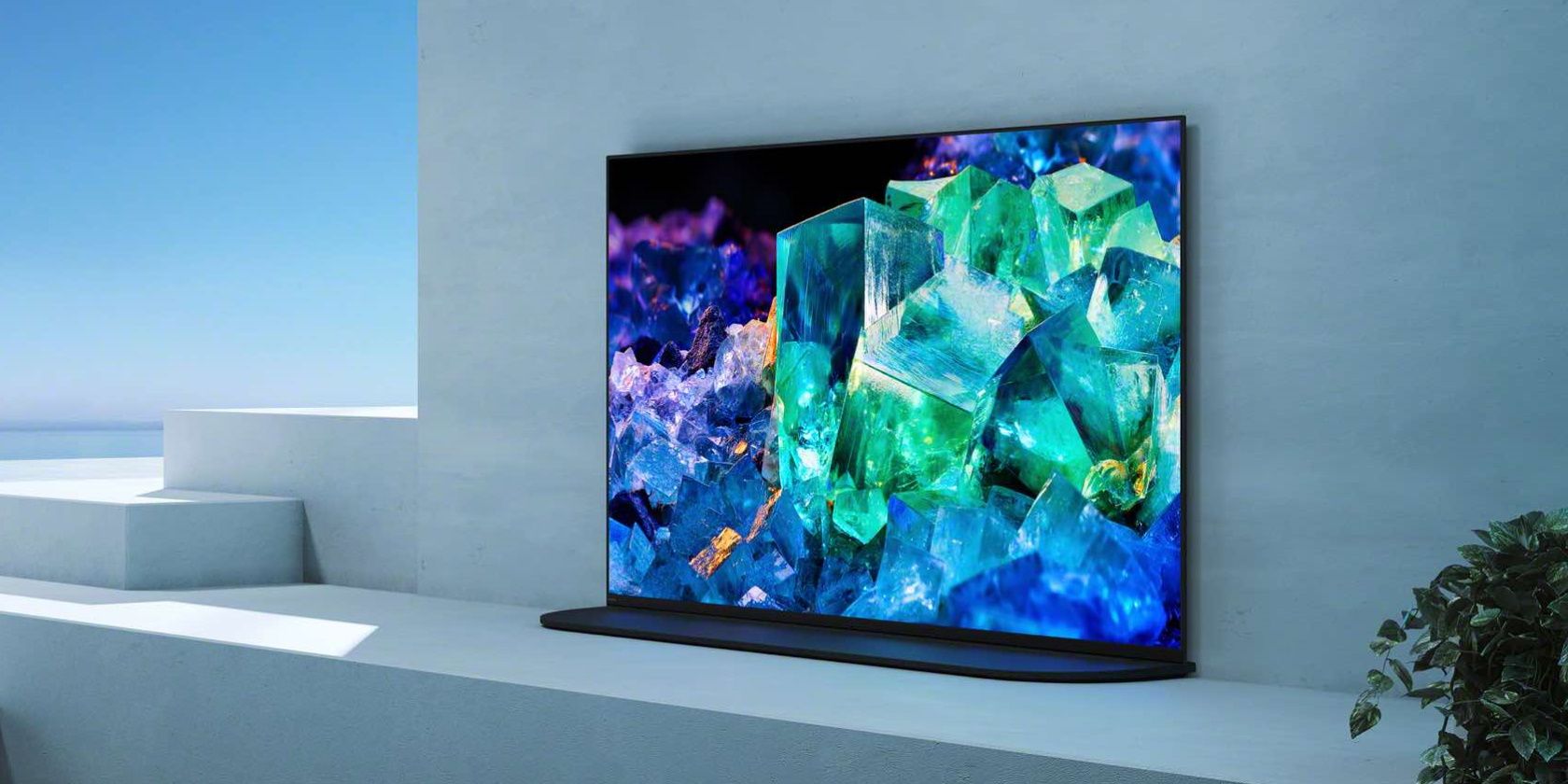 Телевизор Sony A95K QD‑OLED в интерьере.