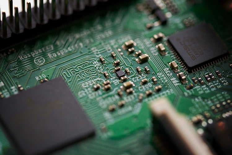 TPM на плате и пример работы хранения ключей