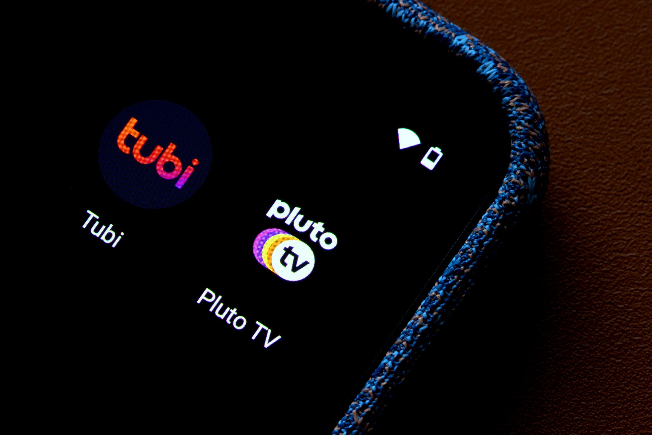 Как смотреть бесплатные телеканалы на Smart TV