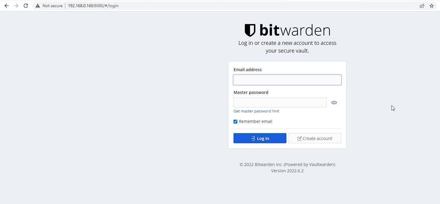 Bitwarden веб‑панель входа