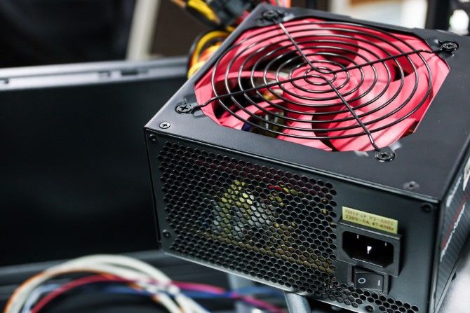 Блок питания и кабели