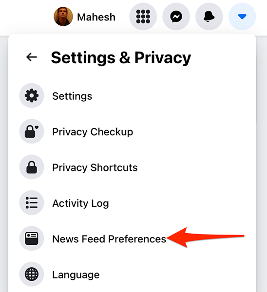 Выберите «Настройки ленты новостей» в меню «Настройки и конфиденциальность».