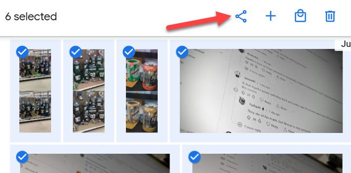 Выберите фотографии и нажмите кнопку Поделиться