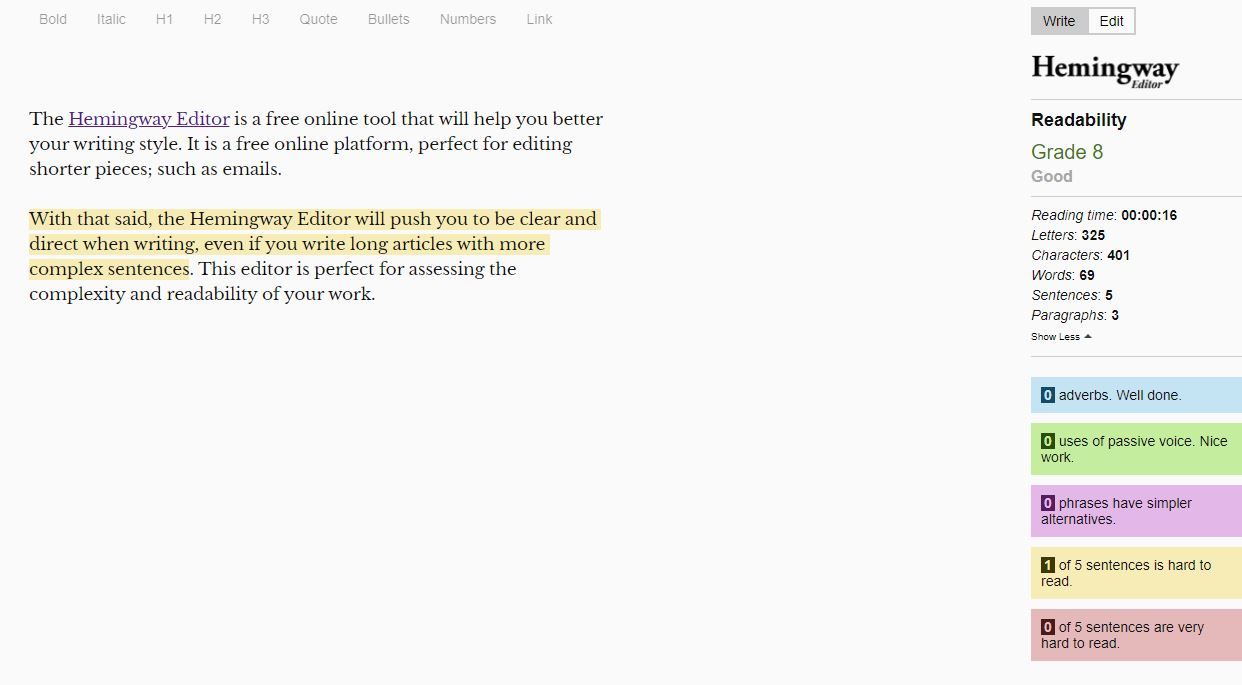 Интерфейс Hemingway Editor с подсветкой сложных предложений